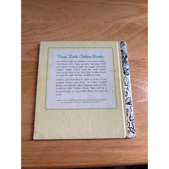 Baby Mickeys Book Of Shapes By Disney Babies 1986 A First Little Golden Book - Picture 2 of 5